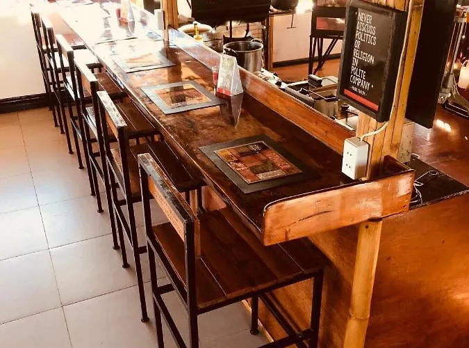 Everyday Sunday & Cafe Hotel Santa Fe (Cebu)